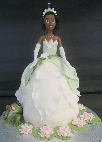 Princess Tiana - Cake by Essentially Cakes