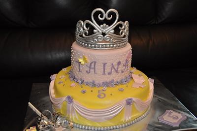 Princess Tiara cake - Cake by Sabina