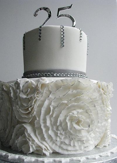 25th silver wedding anniversary - Cake by andrelly