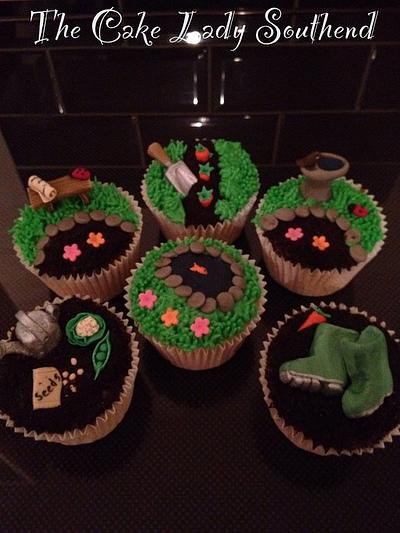 Garden cakes - Cake by Gwendoline Rose Bakes