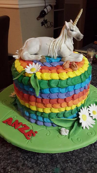 Unicorn & Rainbow - Cake by Tascha's Cakes