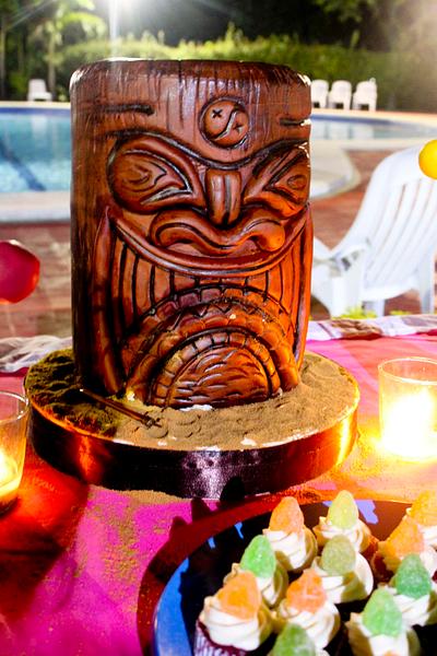 Wooden Tiki  Statue - Cake by cakes by alyanna