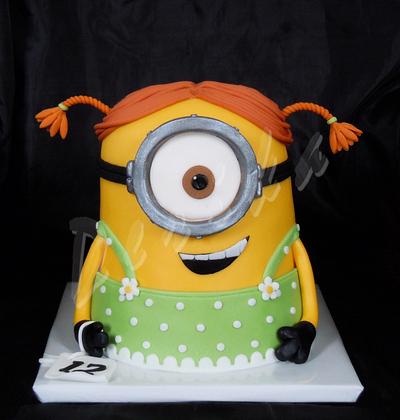 Minion - Cake by Derika