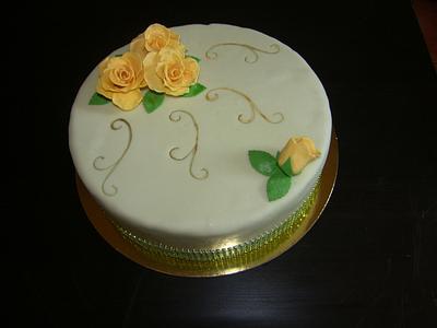 yellow roses - Cake by Tucsisuti
