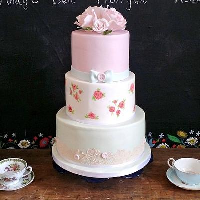 Vintage Wedding Cake - Cake by Divine Bakes