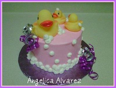 Pink duckies - Cake by Angelica