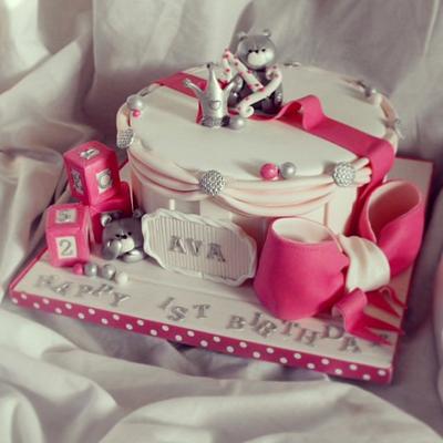Baby Girl's 1st Birthday - Cake by Dee