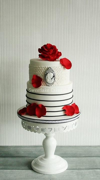 Classic with red rose - Cake by Tamara