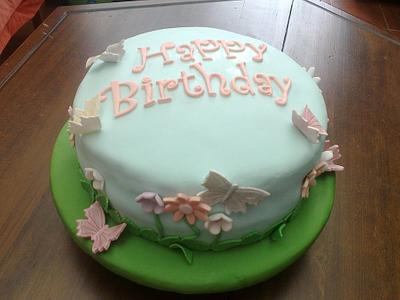 butterflies - Cake by nannyscakes