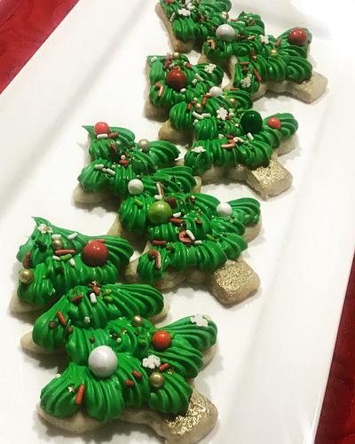 Christmas tree cookies  - Cake by Carola Gutierrez