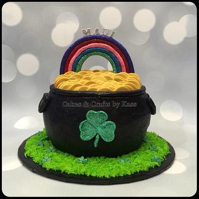 Pot o' Gold  - Cake by Cakes & Crafts by Kass 