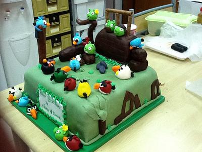 Angry Bird Birthday cake - Cake by Manal