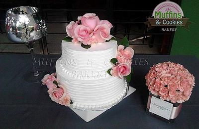 Wedding Cake - Cake by Muffins & Cookies Bakery