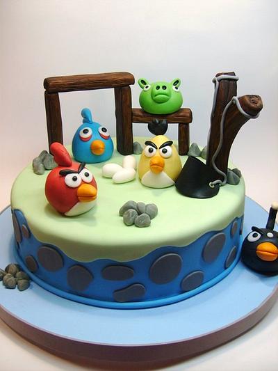 Angry Birds - Cake by Tortikas Patisserie