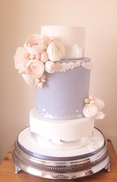 Classic wedgewood cake - Cake by The Snowdrop Cakery