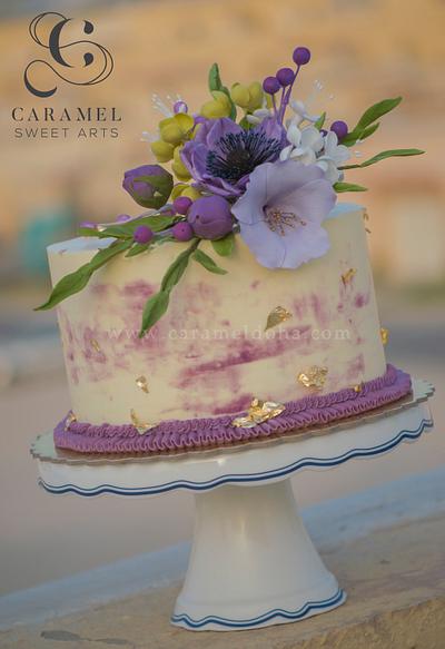 Touch of Gold & Sugarflowers - Cake by Caramel Doha