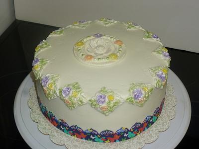 Buttercream covered cake - Cake by Patricia M