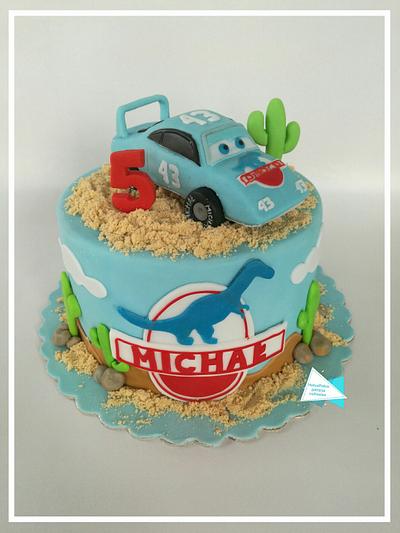 Mcqueen cake - Cake by Hokus Pokus Cakes- Patrycja Cichowlas