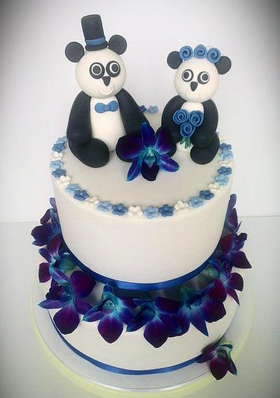 Orchid Wedding Cake - Cake by novita