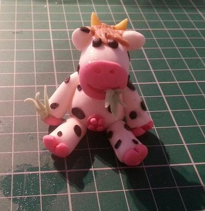 Cute Little Cow Topper - Cake by Amelia Rose Cake Studio