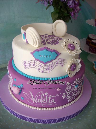 Violetta Cake - Cake by Silvia Caballero