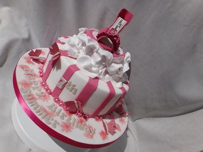 I LOVE shoes!  - Cake by Jade Patching