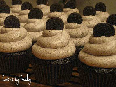 Cookies n' Cream Cupcakes - Cake by Becky Pendergraft