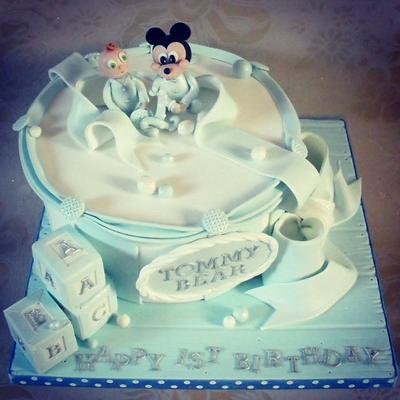 Baby Boys first birthday featuring Mickey Mouse - Cake by Dee
