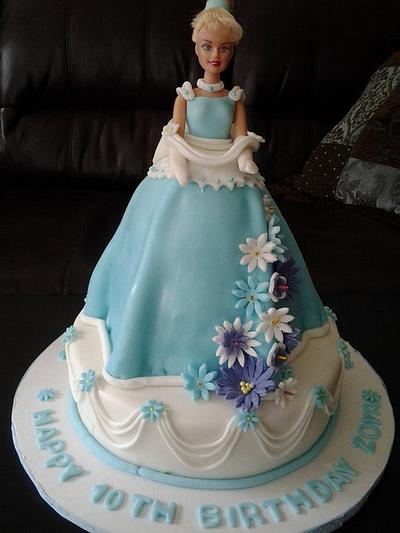 Yummy Cinderella Cake - Cake by Yummy Cakes 4 U