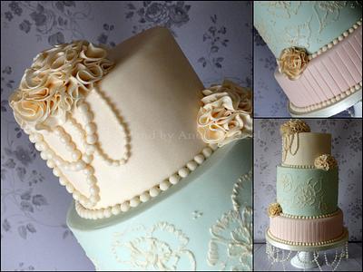 wedding with pearls and ruffles - Cake by Cakeland by Anita Venczel
