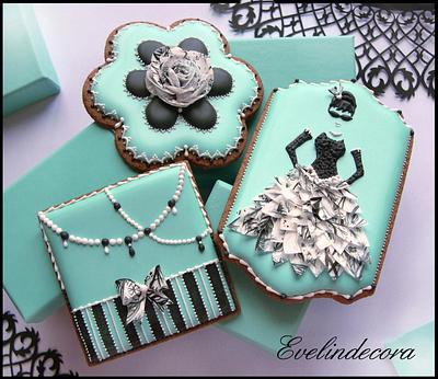 Tiffany cookies 💙 - Cake by Evelindecora