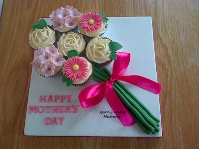 Mother's Day Cupcake Bouquet - Cake by Kerri's Cakes