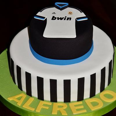 Real Madrid Cake! - Cake by Monika Moreno
