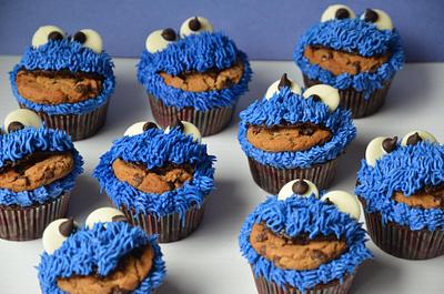 Cookie Monster Cupcakes - Cake by Esther Williams