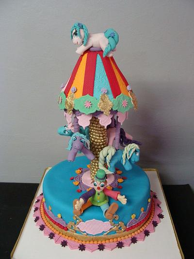 My little pony carousel cake - Cake by liesel