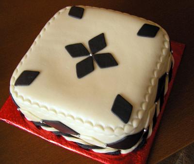 White and black - Cake by Anka
