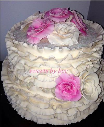 Messy Ruffle wedding cake - Cake by Bec