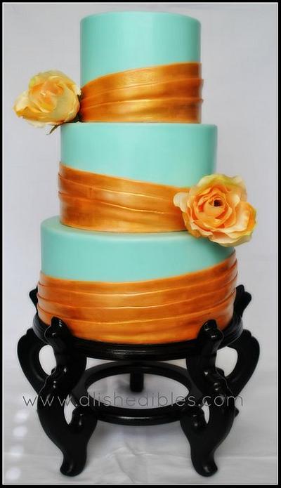 Blue and Gold - Cake by Maria