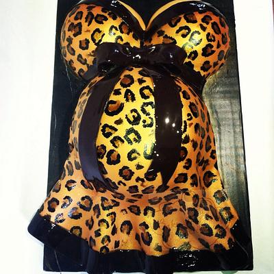 Leopard baby bump  - Cake by Bake my day! Creations 