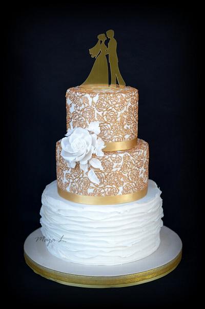 Gold wedding cake - Cake by majalaska
