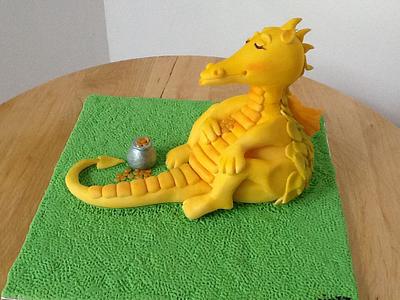 Little dragon - Cake by Cinta Barrera