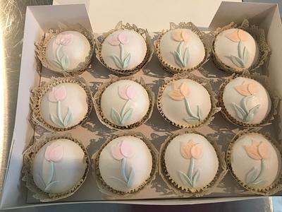 Tulip wedding cake - Cake by Penny Sue
