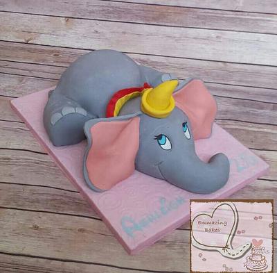 When I see an elephant fly! - Cake by Emmazing Bakes