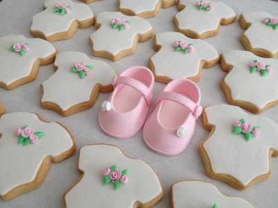 Baby Girl gum paste shoes, Zapatitos de bebe de azucar - Cake by Simply Sweet Shop