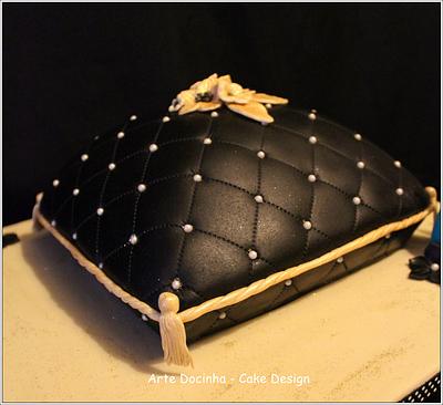 Almofada - Cake by Arte docinha - cake design 