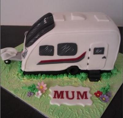Caravan - Cake by Suzanne