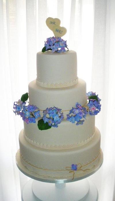 wedding cake - Cake by Rositsa Lipovanska