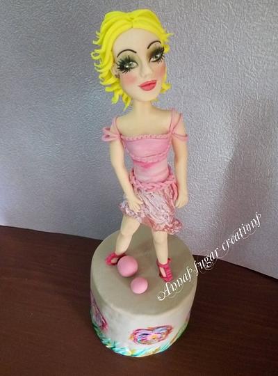 Modeling figure in summer mood. - Cake by Anna
