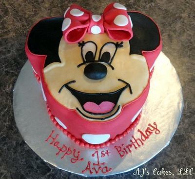Minnie Mouse Cake - Cake by Amanda Reinsbach