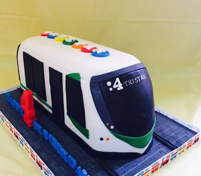 3D train  - Cake by Gaga's Swwleet Cakes